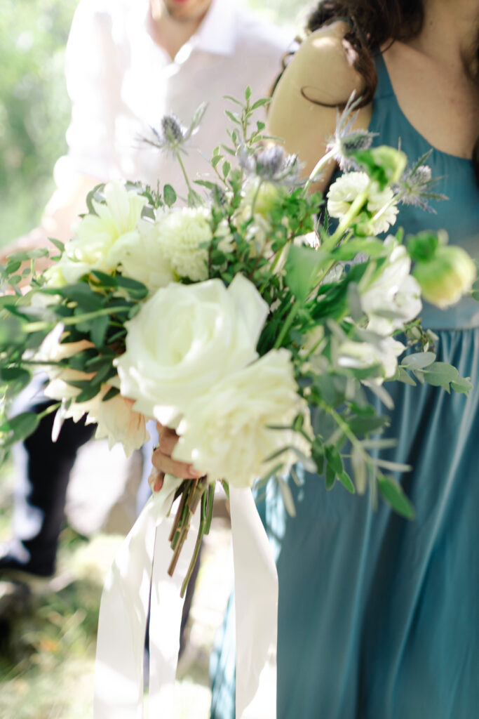 Bridal bouquet at Lake Wildwood wedding in Penn Valley, California