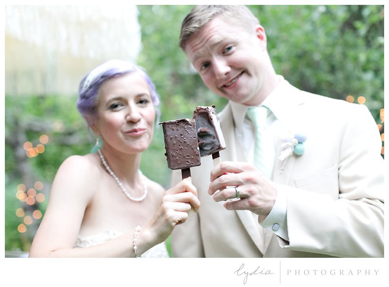 Bride and groom eating ice cream at Harmony Ridge Lodge in Grass Valley, California.